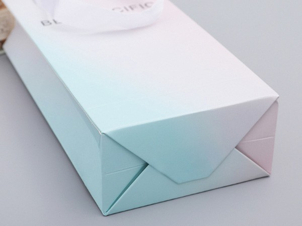 手提袋_山東包裝盒廠_濟(jì)南恒印包裝有限公司 手提袋_山東包裝盒廠_濟(jì)南恒印包裝有限公司